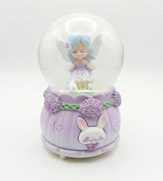 Küçük Peri Kızı Müzikli Işıklı Kar Küresi - 1
