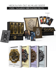 Medusa’nın Ölü Kumları Serisi - Hediyeli Mıknatıslı Kutu - Ephesus Yayınları