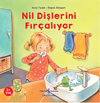 Nil Dişlerini Fırçalıyor - 1