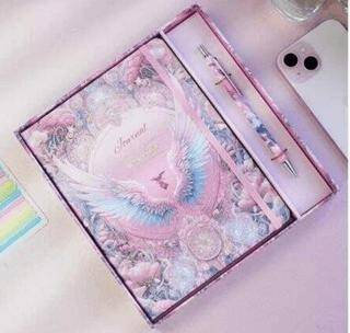 Victoria Journals 125-2156 Kutulu Set Sert Kapak Defter A5 100 Gr Ivory Çizgili Lastikli Ve Metal Gö - 1