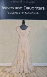 Wives and Daughters - Wordsworth Classics